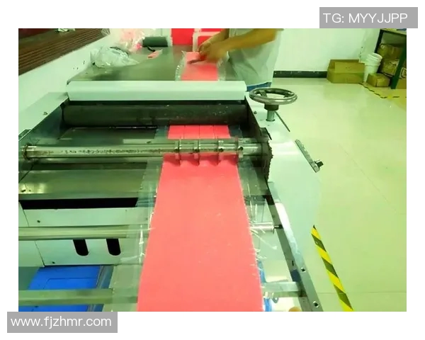 足球制作的全流程揭秘从原材料到成品的每一步详解